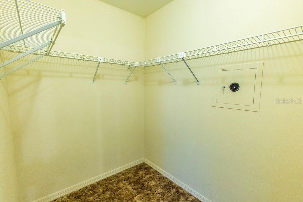 5213 20TH STREET CT E