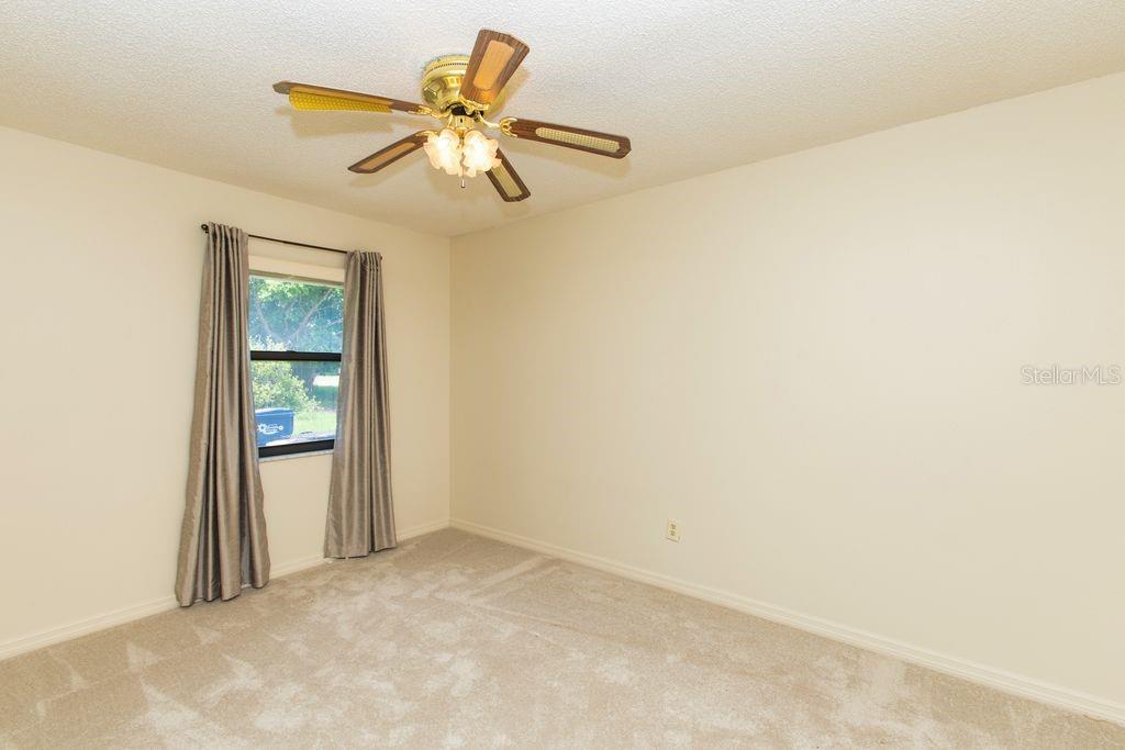 5213 20TH STREET CT E