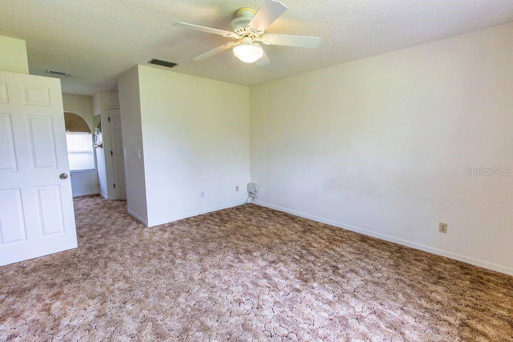 5213 20TH STREET CT E