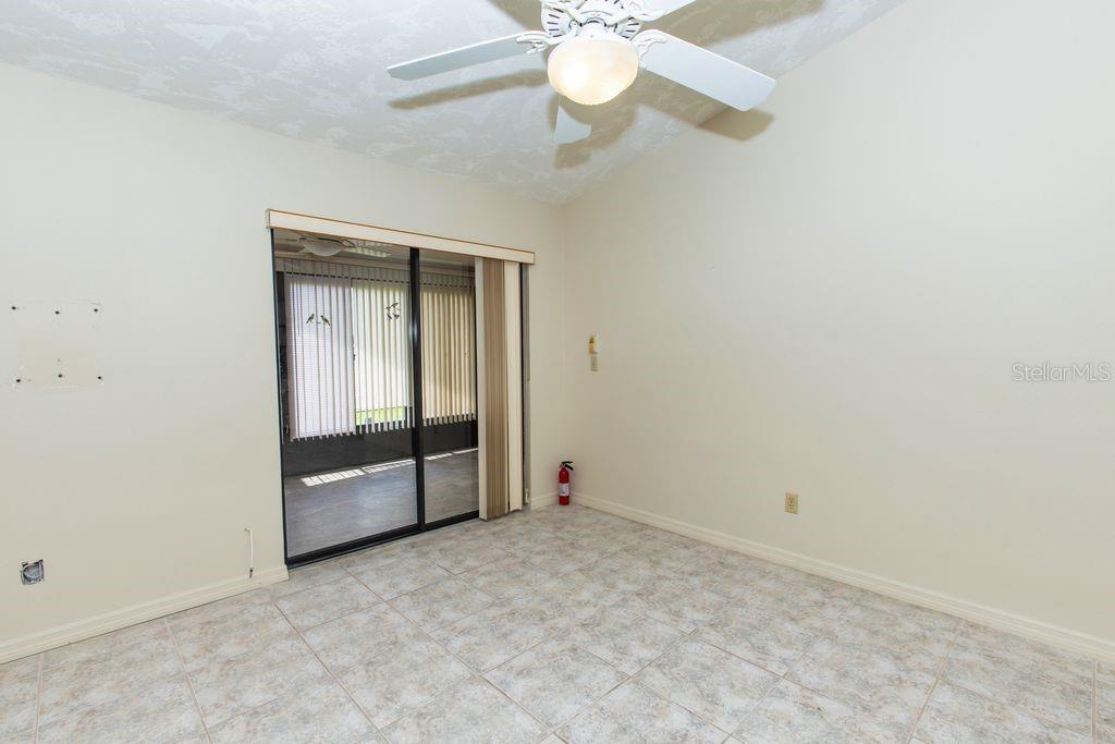 5213 20TH STREET CT E