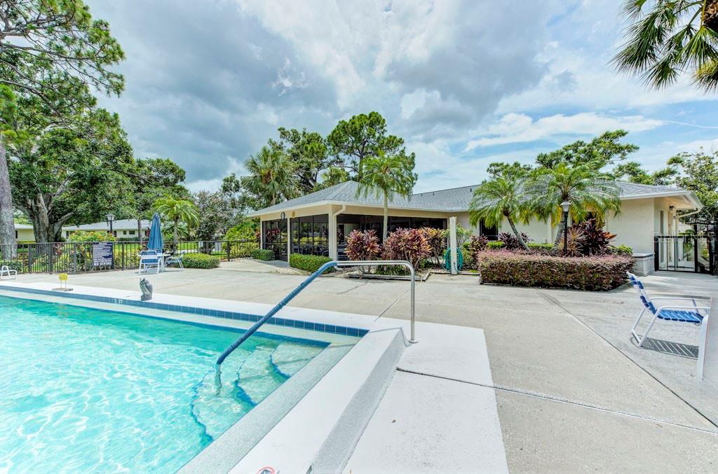 7110 FAIRWAY BEND LN #181