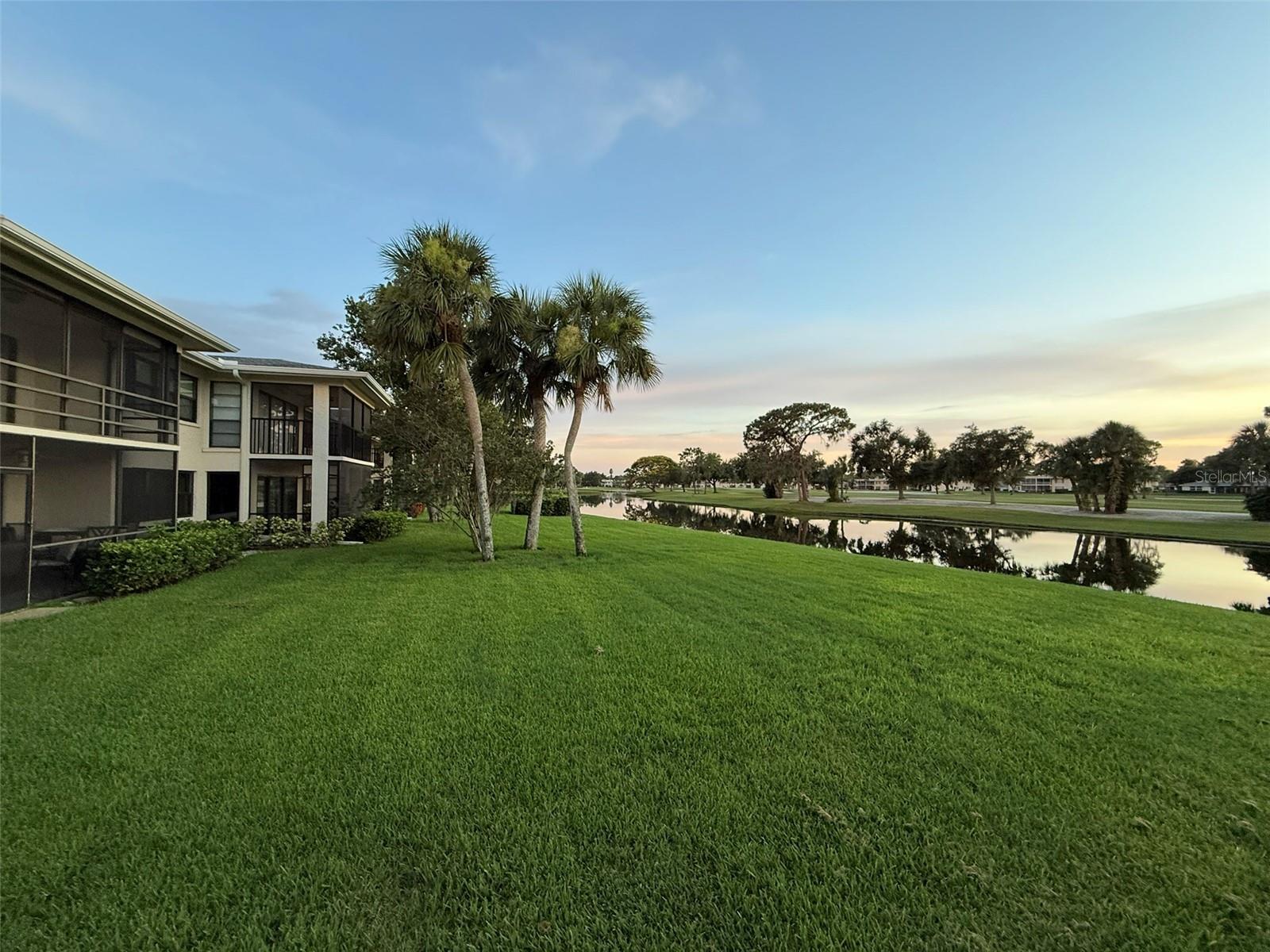 7110 FAIRWAY BEND LN #181