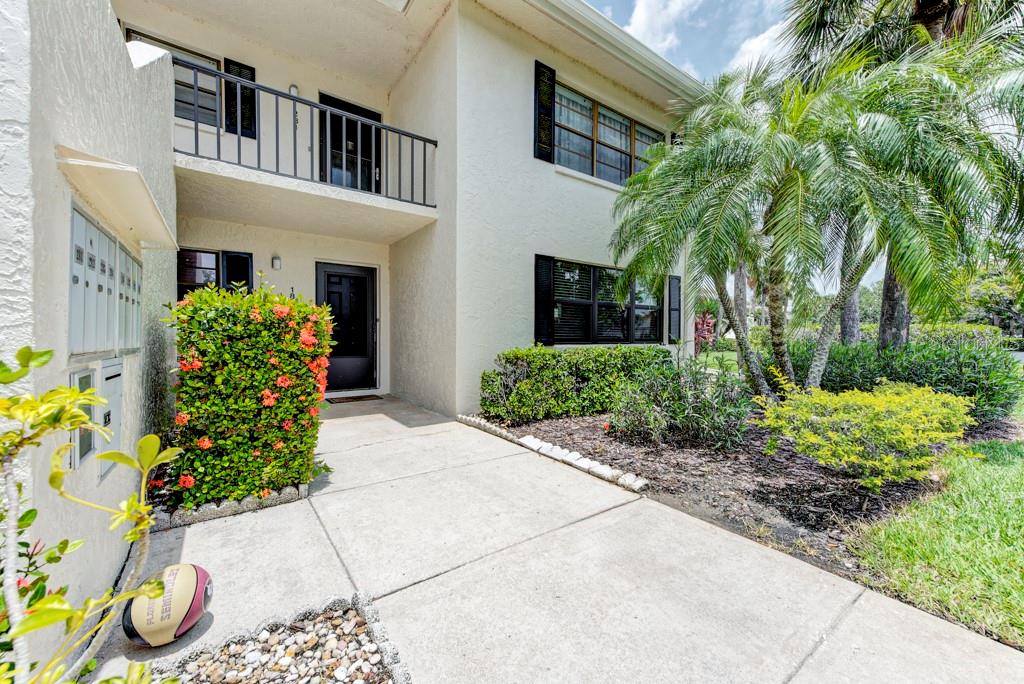 7110 FAIRWAY BEND LN #181