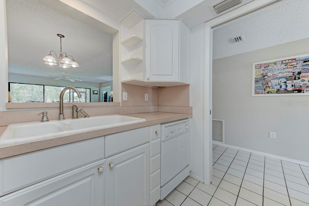 7110 FAIRWAY BEND LN #181