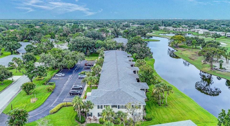 7110 FAIRWAY BEND LN #181