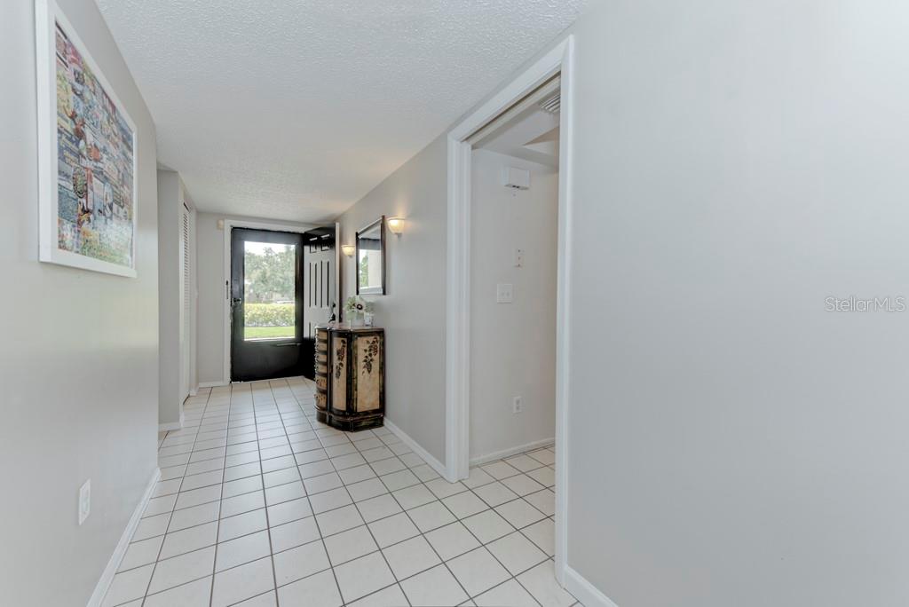 7110 FAIRWAY BEND LN #181