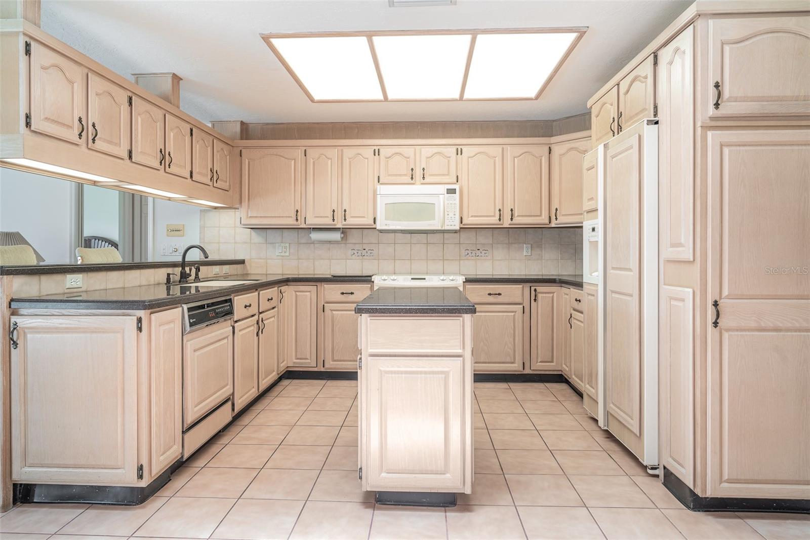 4330 PRESIDENTIAL AVENUE CIR E