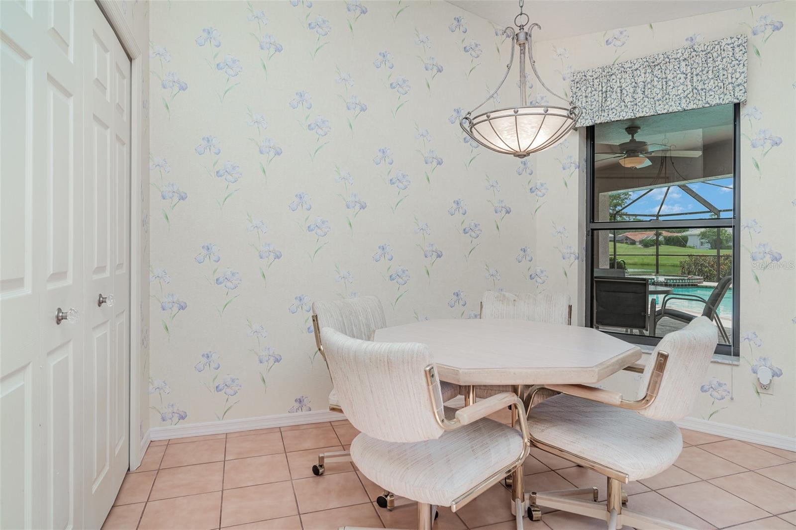 4330 PRESIDENTIAL AVENUE CIR E