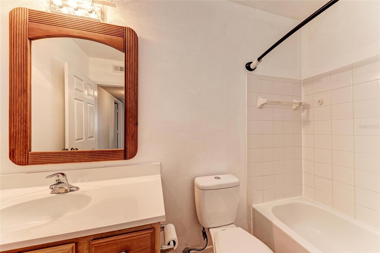 1030 VILLAGIO CIR #103