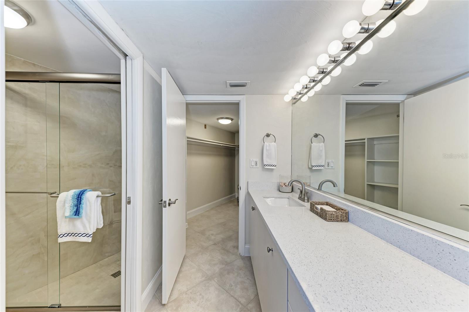 4805 GULF OF MEXICO DR #105