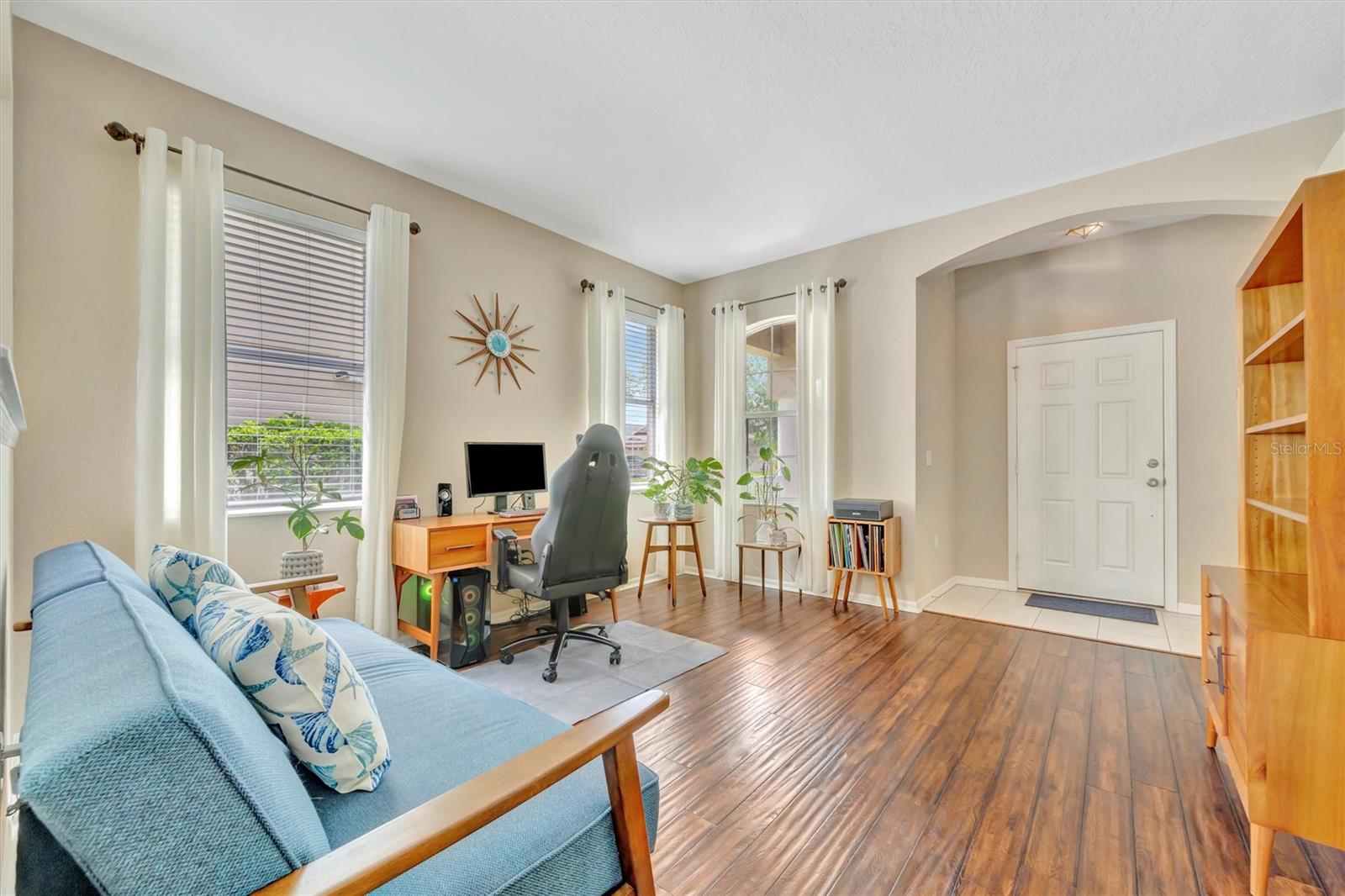 14255 GNATCATCHER TER