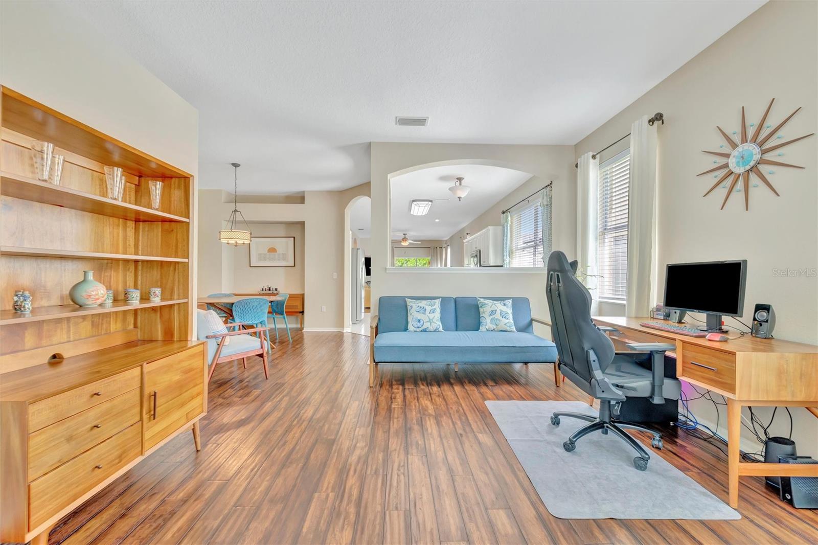 14255 GNATCATCHER TER