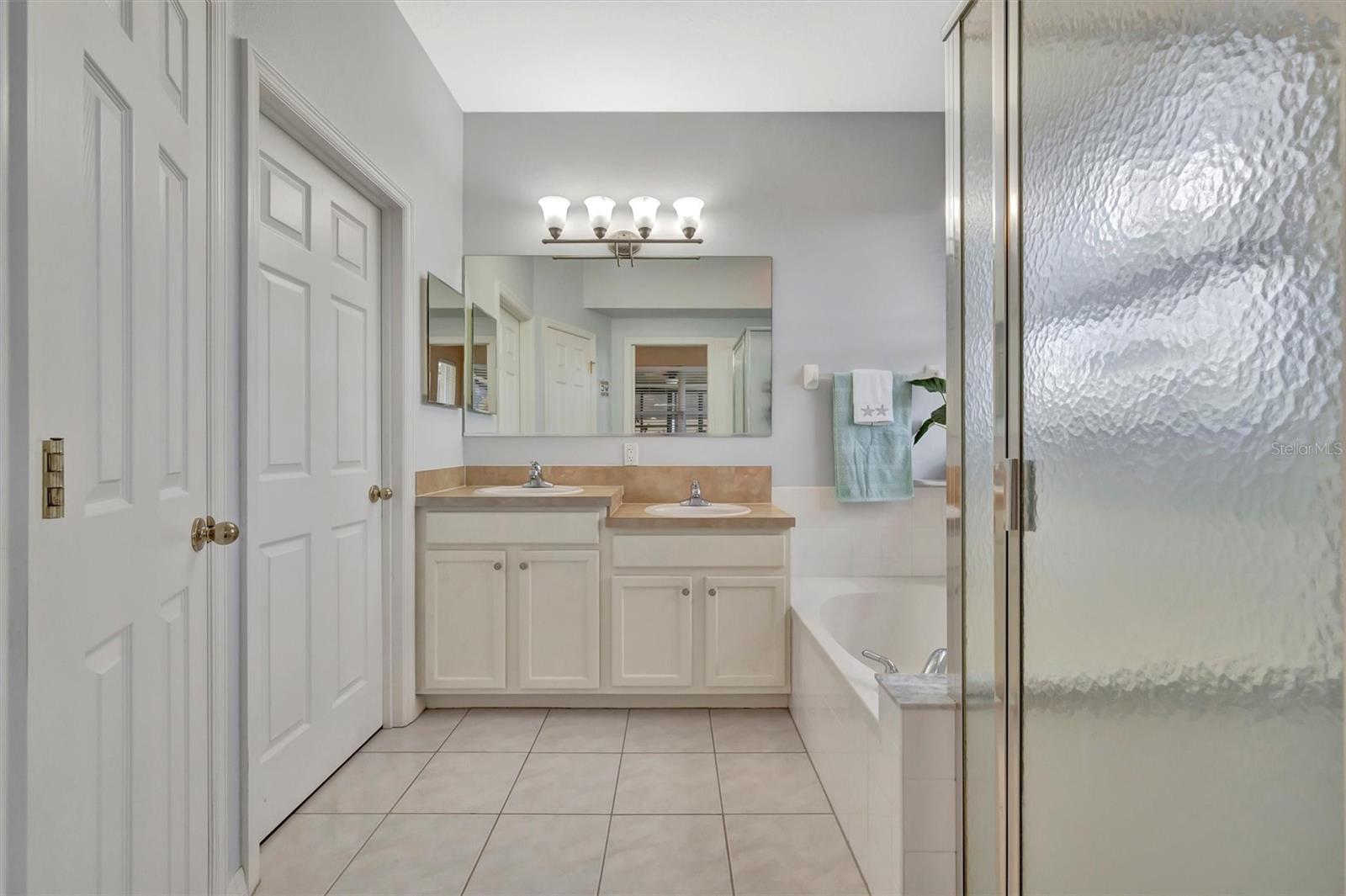 14255 GNATCATCHER TER