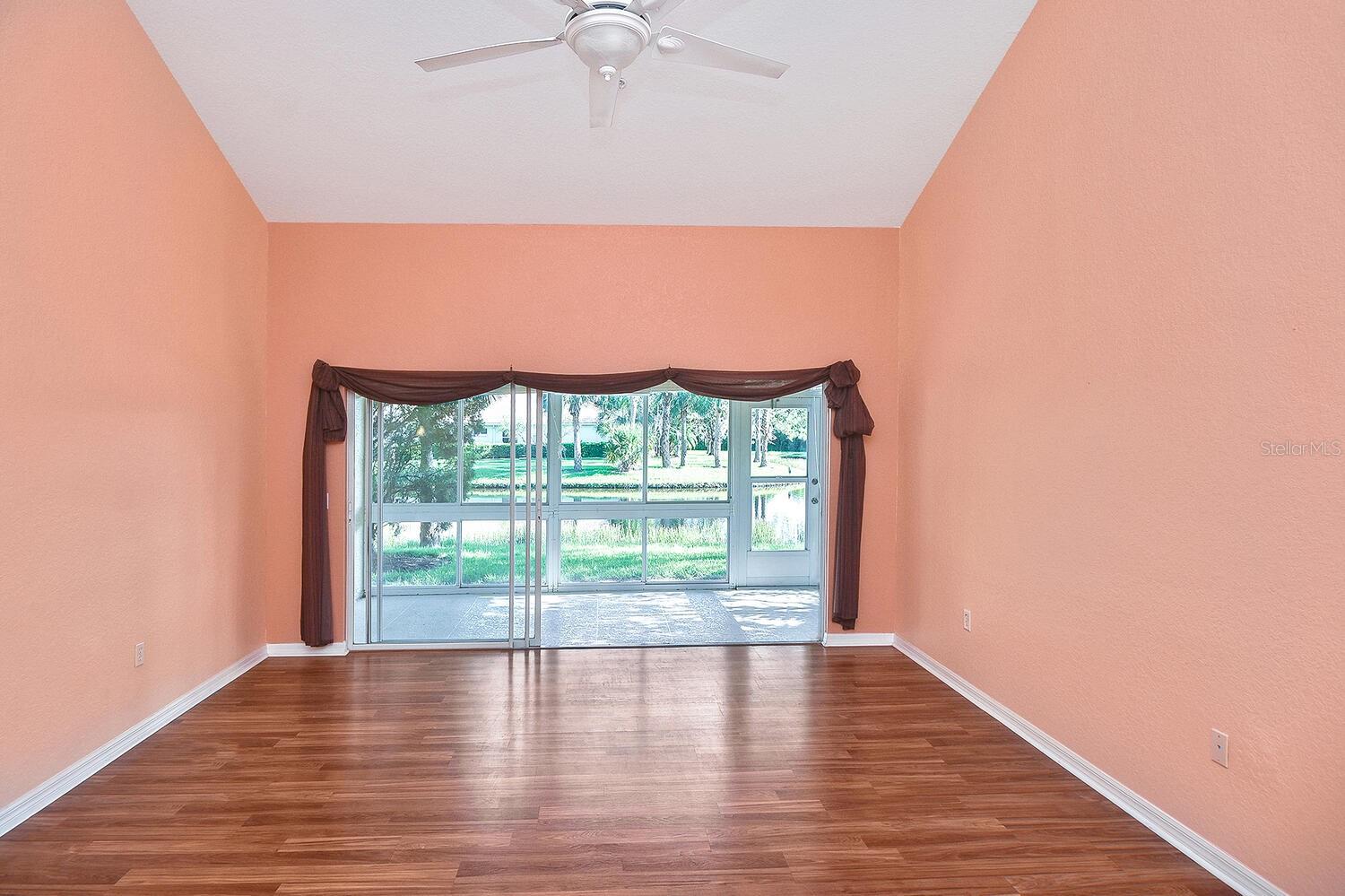 7605 SWEETBAY CIR #5-102