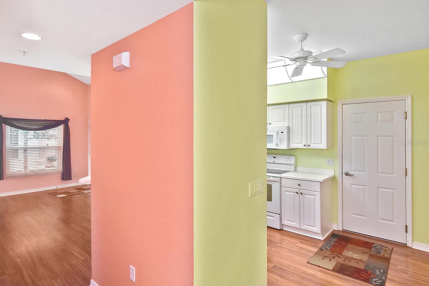 7605 SWEETBAY CIR #5-102