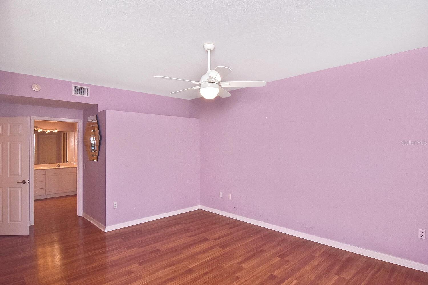 7605 SWEETBAY CIR #5-102