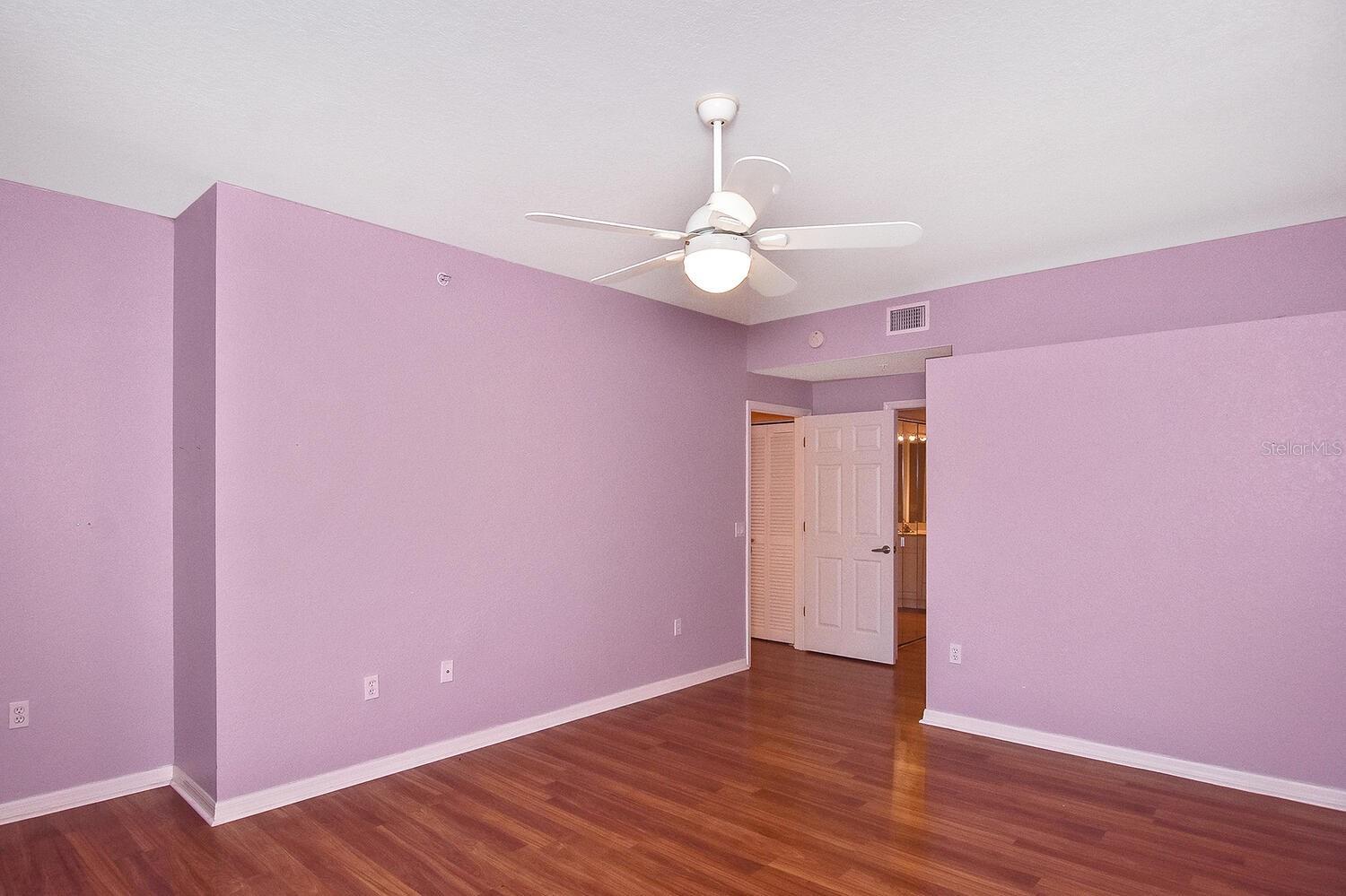 7605 SWEETBAY CIR #5-102