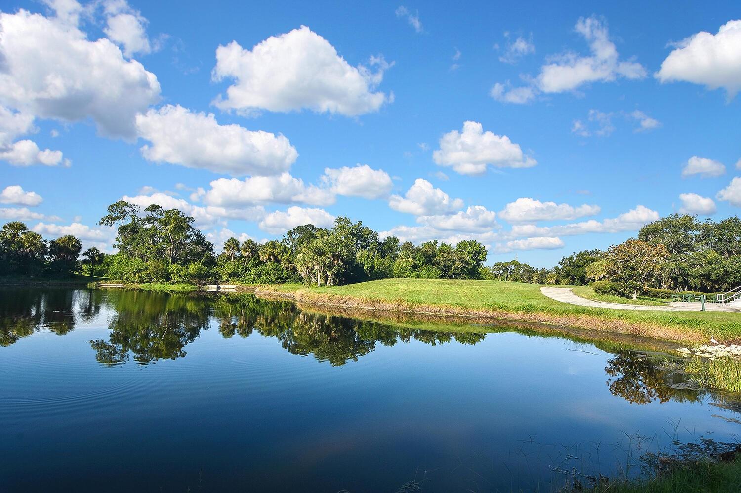 7605 SWEETBAY CIR #5-102