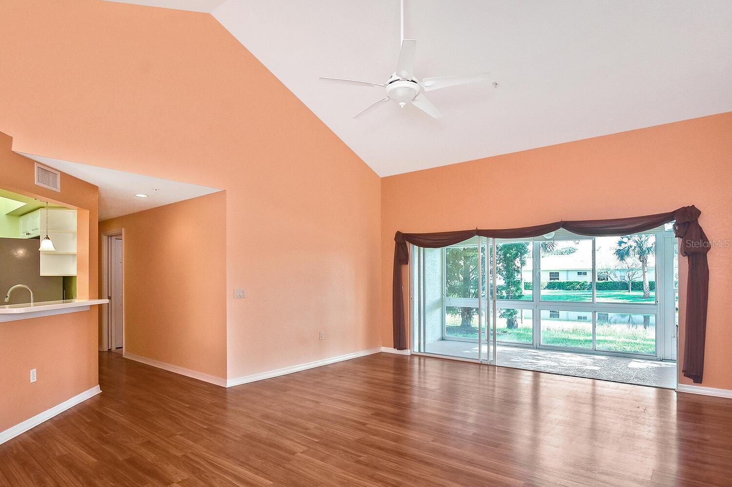 7605 SWEETBAY CIR #5-102