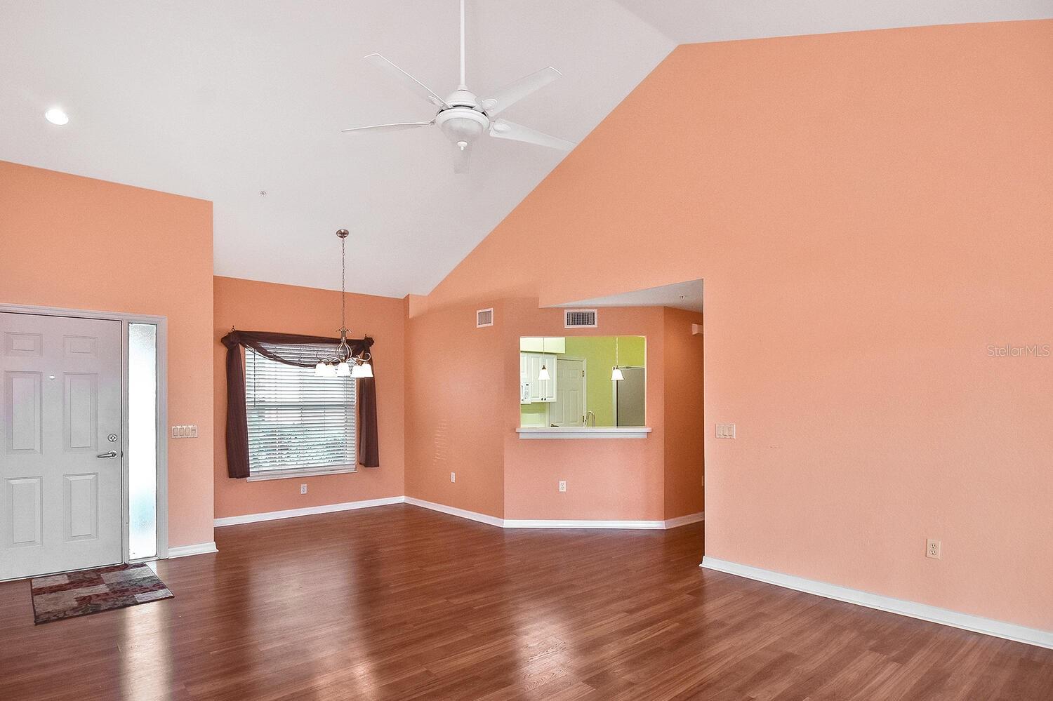 7605 SWEETBAY CIR #5-102