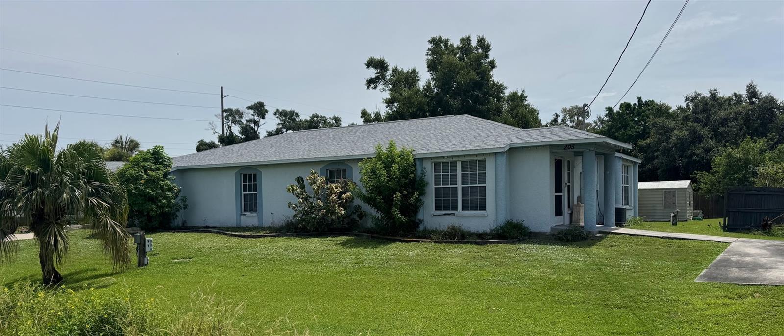 205 8TH ST NE #205 / 207