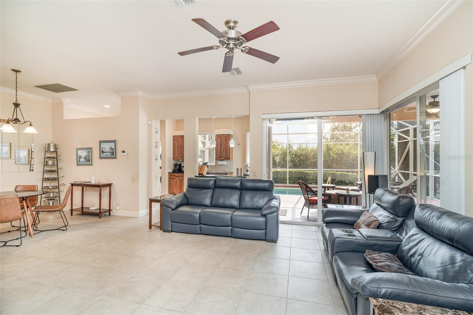 183 AMERICAS CUP BLVD