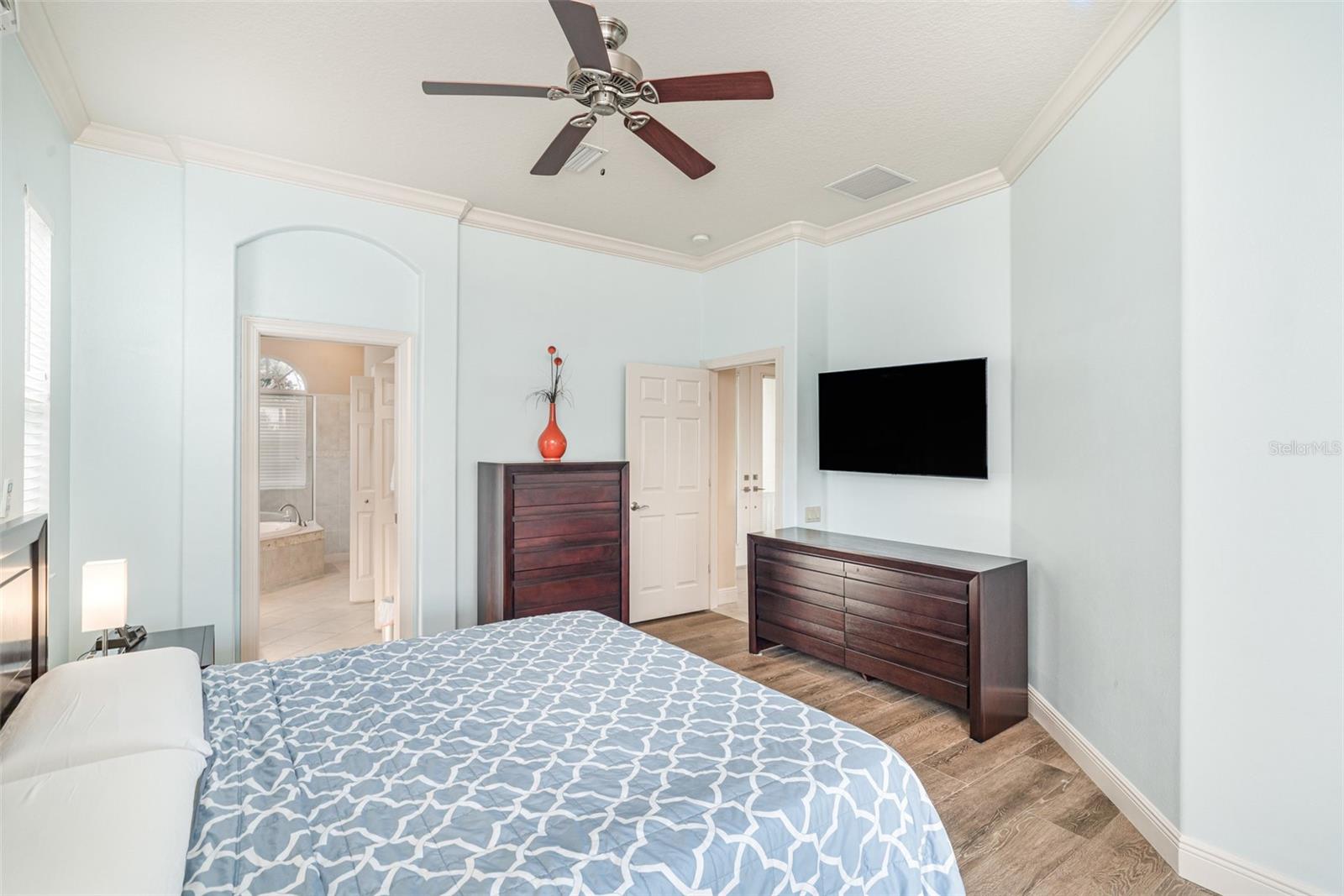 183 AMERICAS CUP BLVD