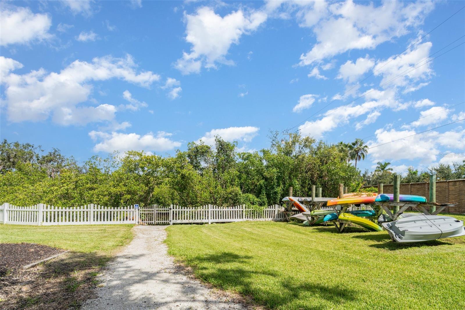 183 AMERICAS CUP BLVD