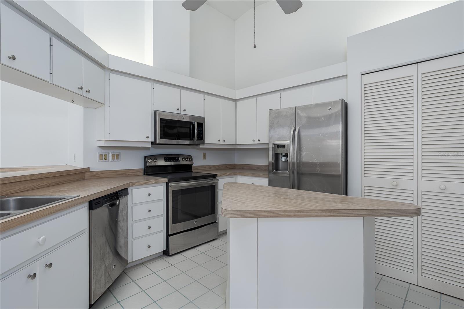 5727 GARDEN LAKES PALM