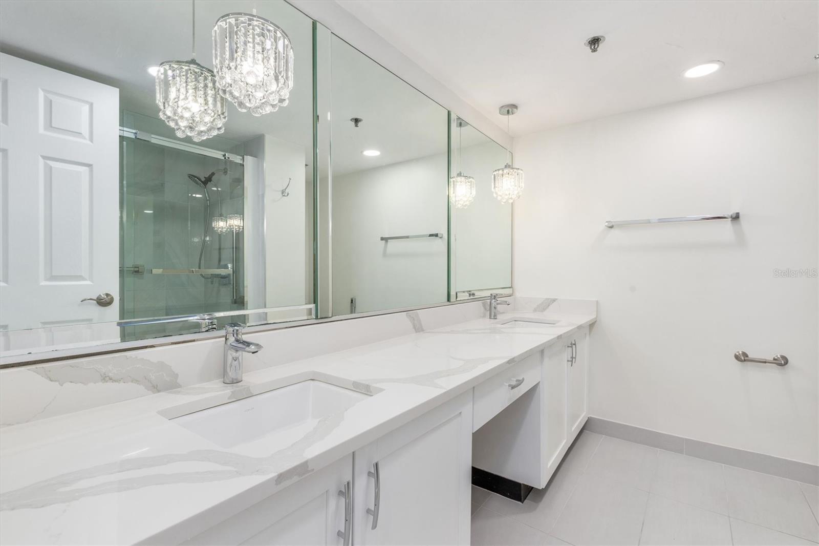 988 BLVD OF THE ARTS #1415