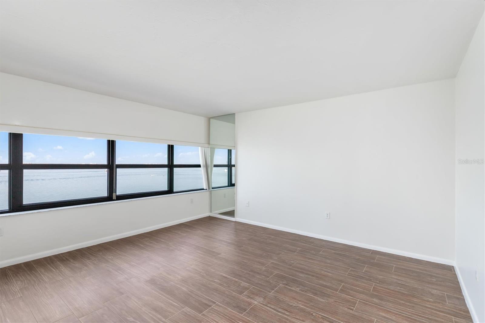 988 BLVD OF THE ARTS #1415