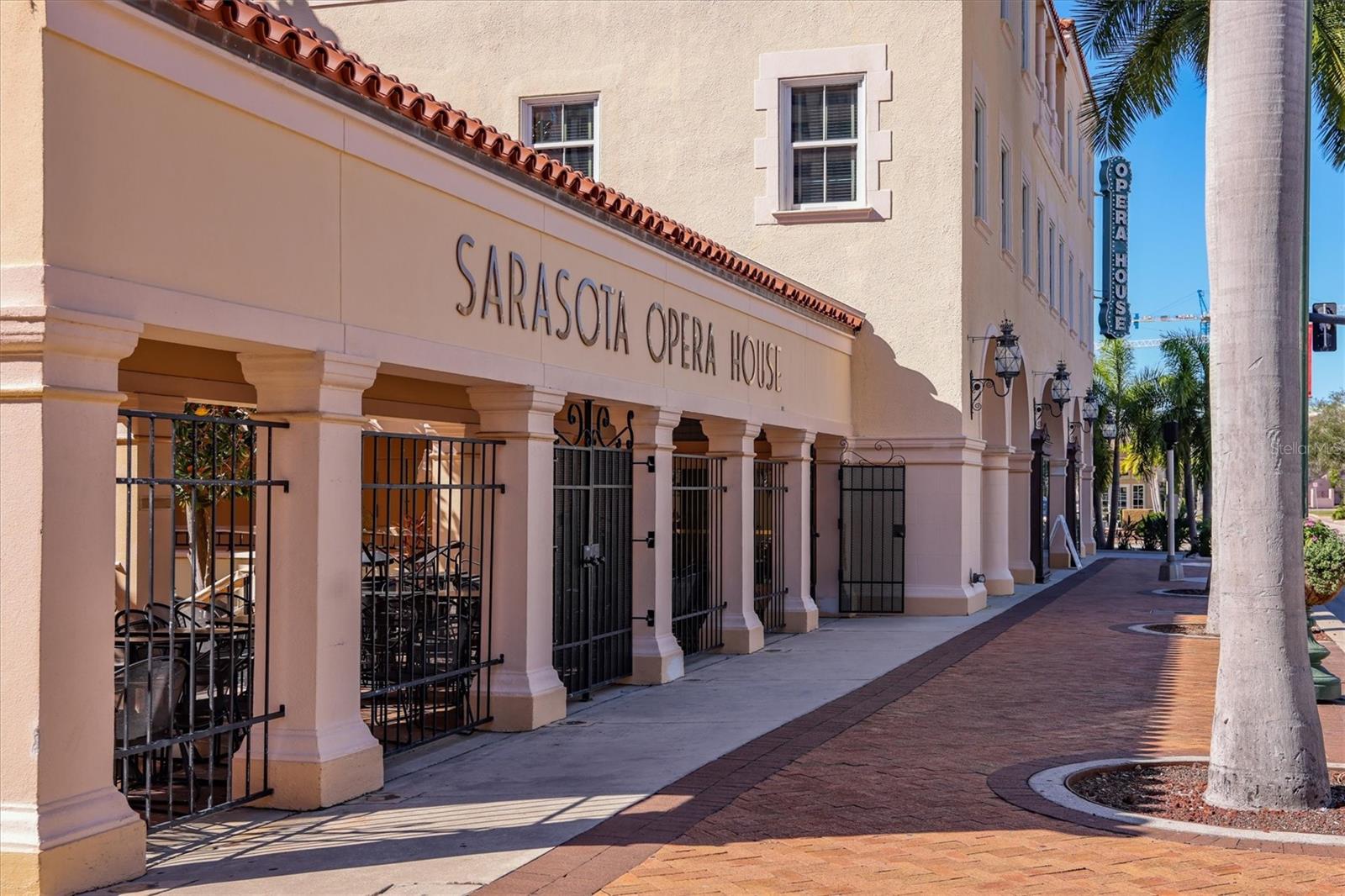 988 BLVD OF THE ARTS #1415