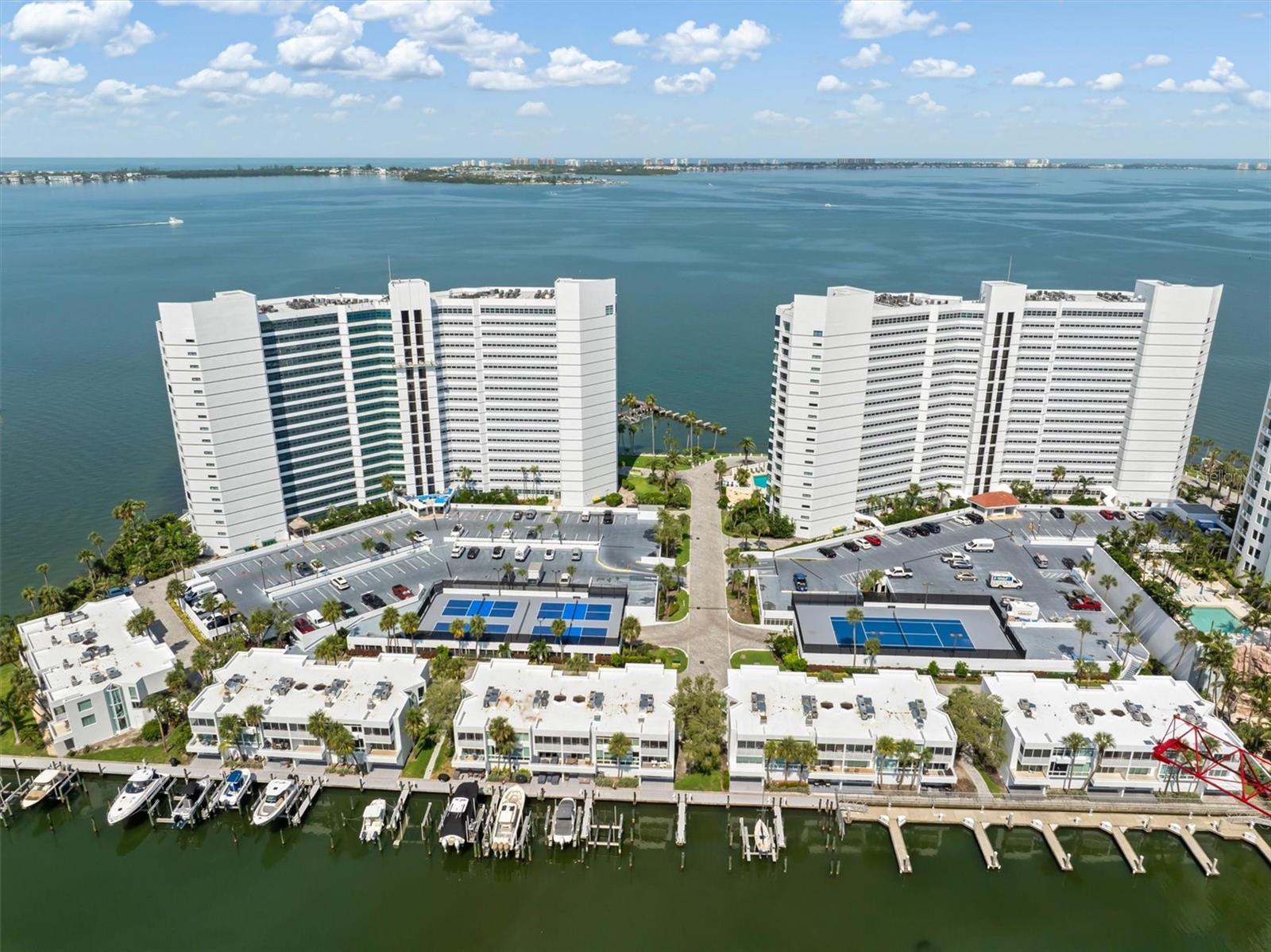 988 BLVD OF THE ARTS #1415