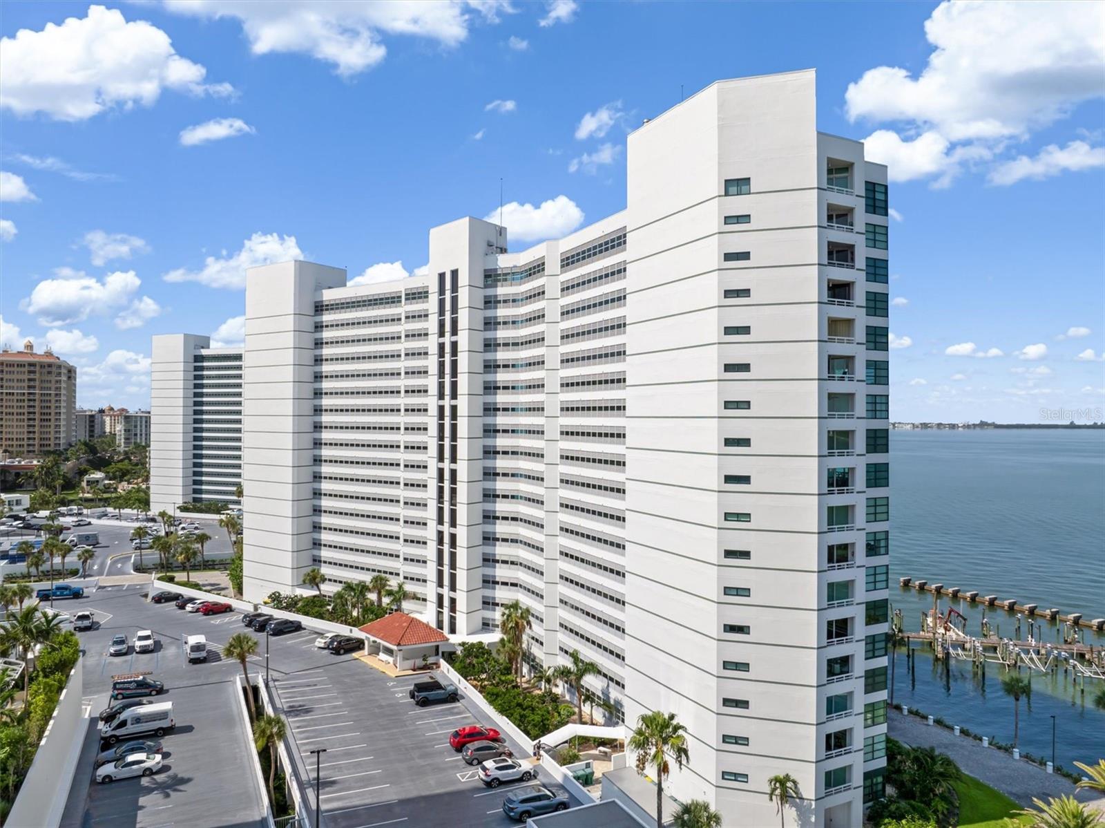 988 BLVD OF THE ARTS #1415