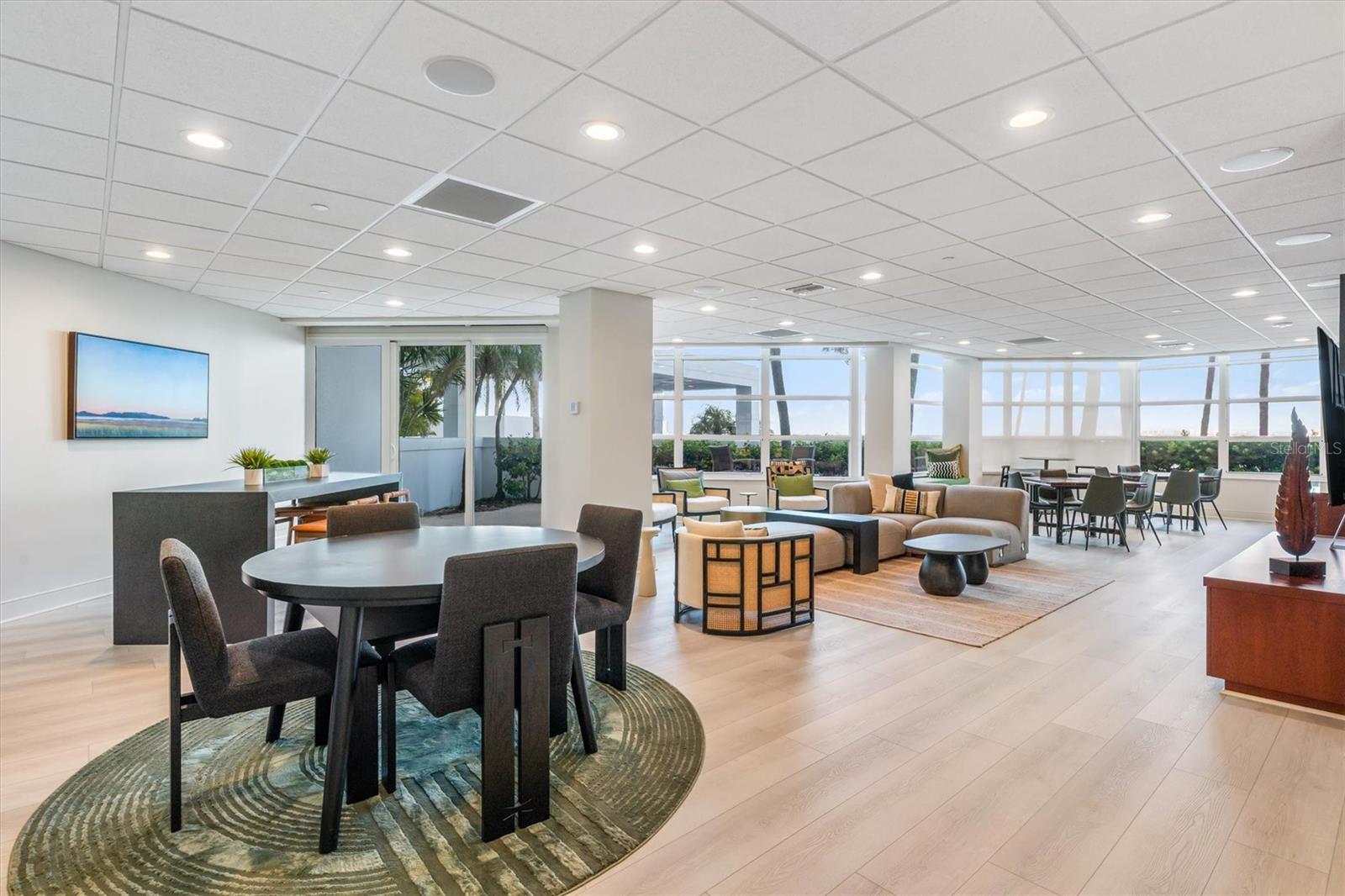 988 BLVD OF THE ARTS #1415