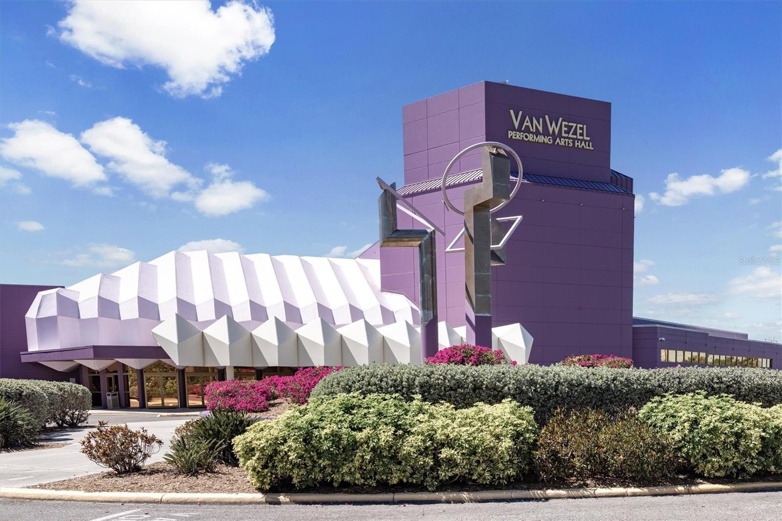 988 BLVD OF THE ARTS #1415