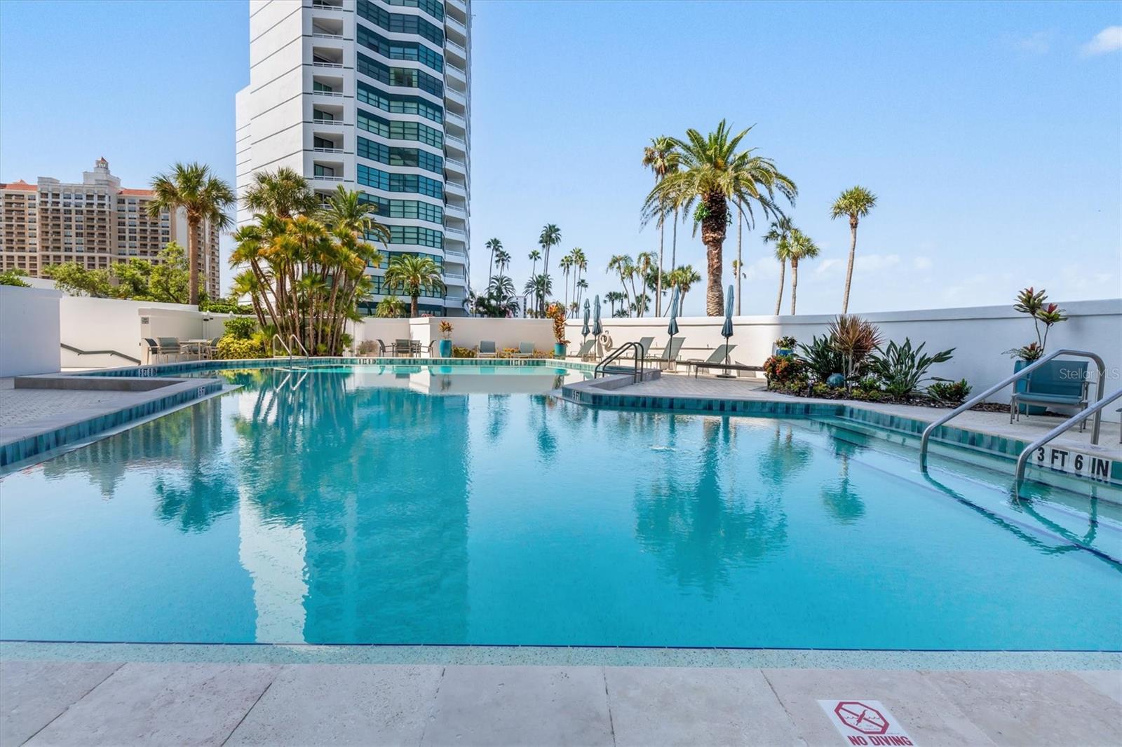 988 BLVD OF THE ARTS #1415