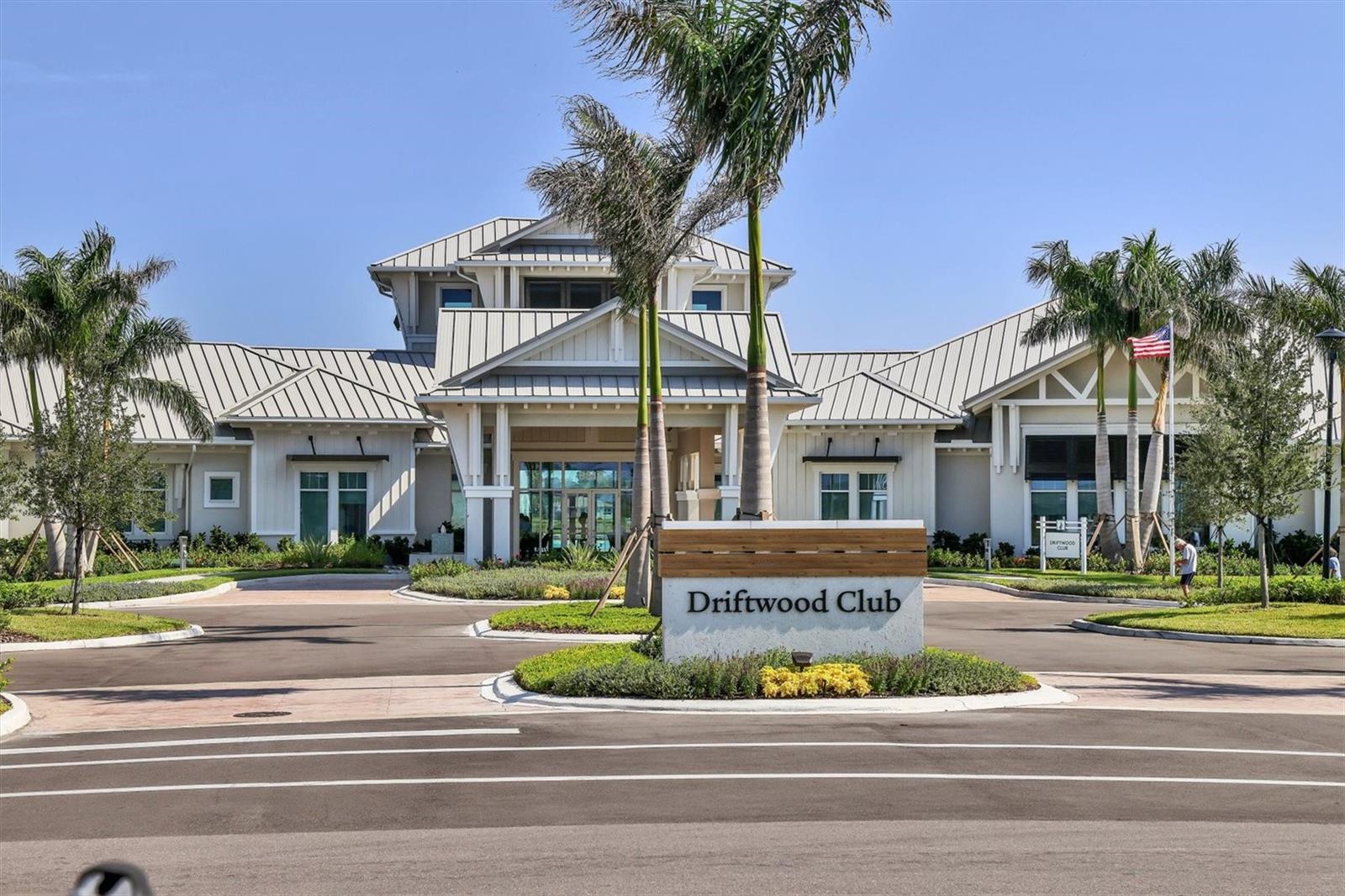 8541 COASTAL PALMS GLN