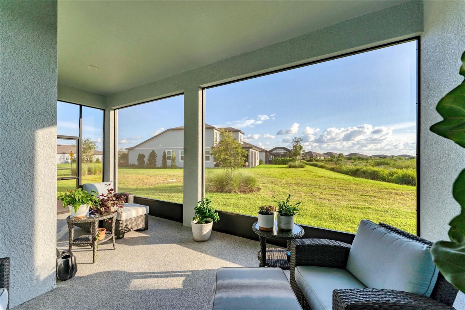 8541 COASTAL PALMS GLN