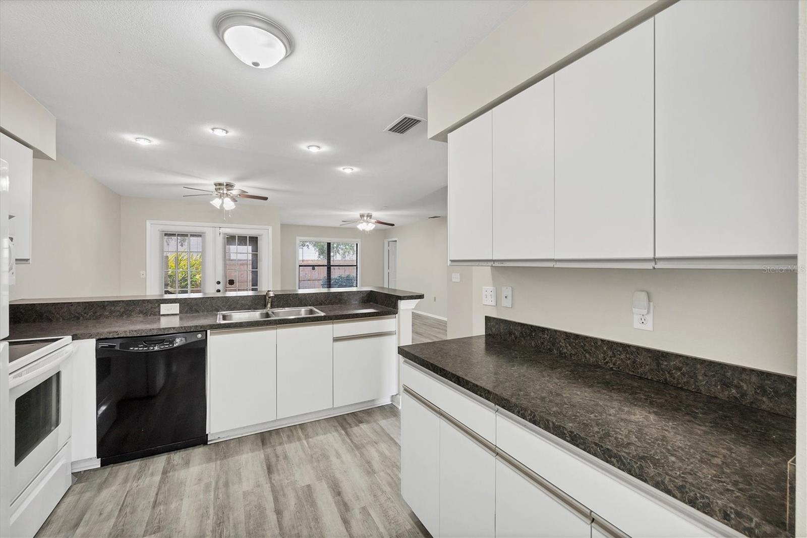 5404 11TH STREET CIR E #31