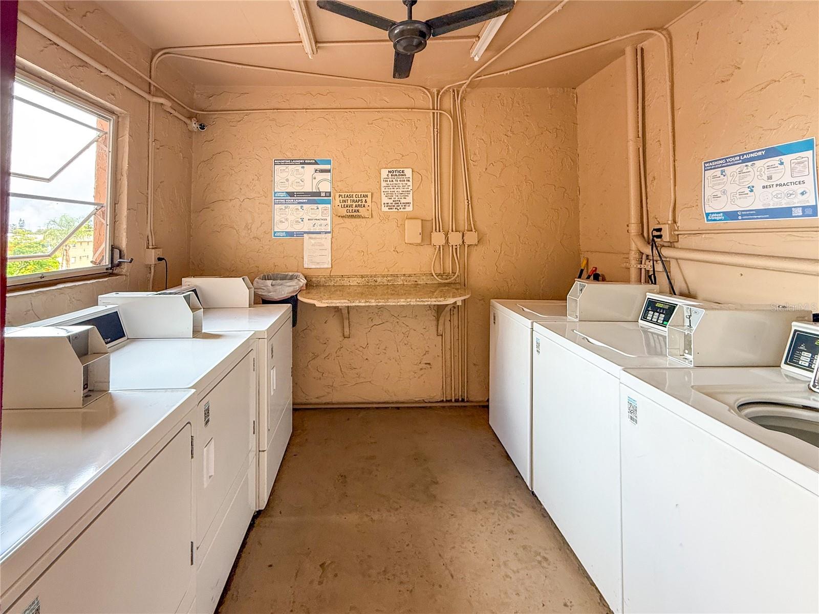 4103 LAKE BAYSHORE DR #404