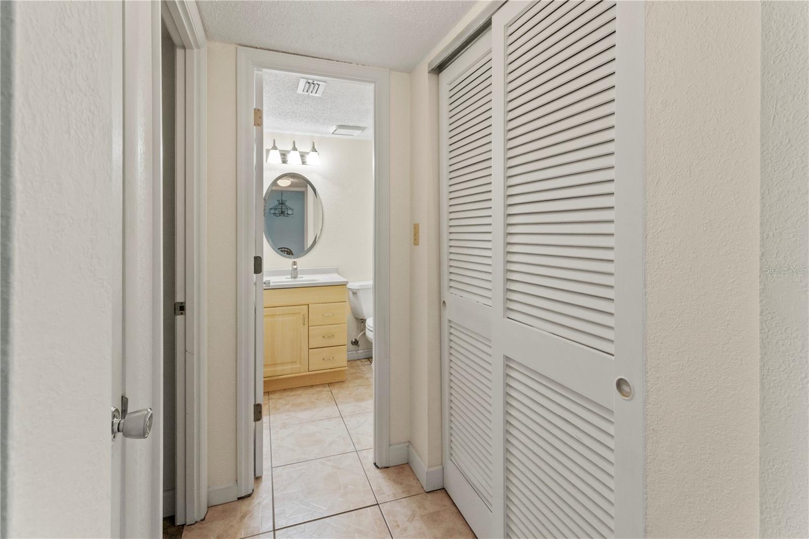 4103 LAKE BAYSHORE DR #404