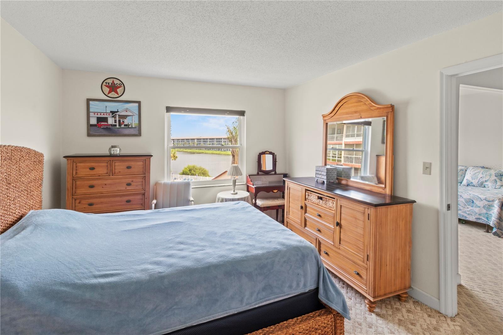 4103 LAKE BAYSHORE DR #404