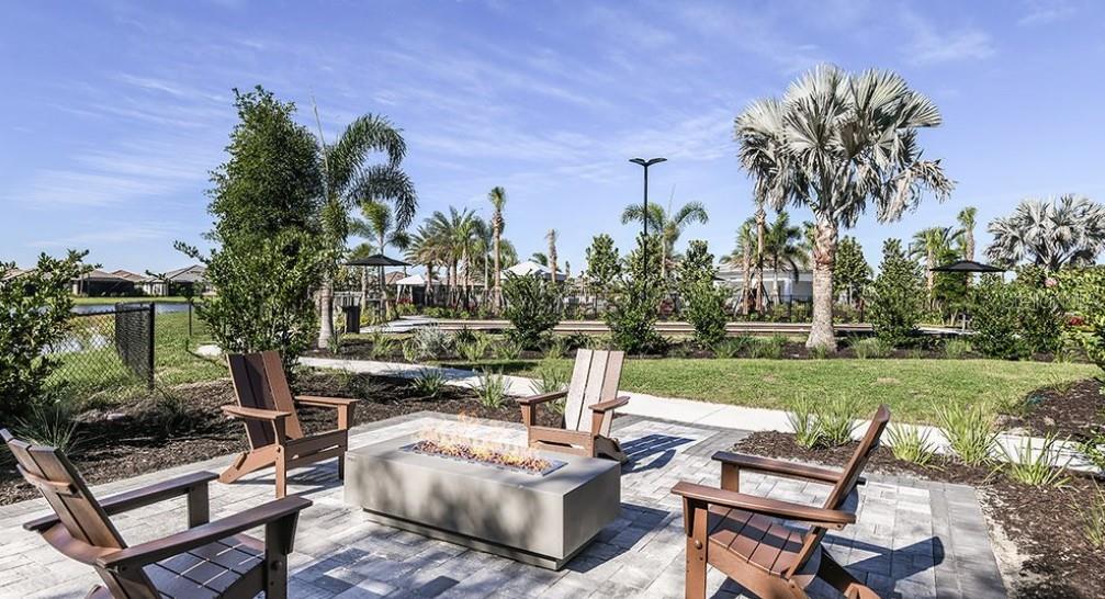 10197 SILENT NIGHT LN