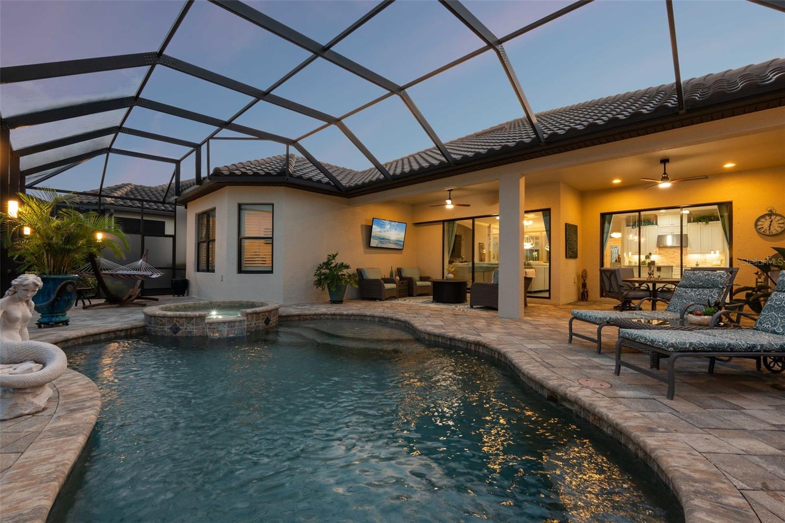 10414 WICKER PARK PL