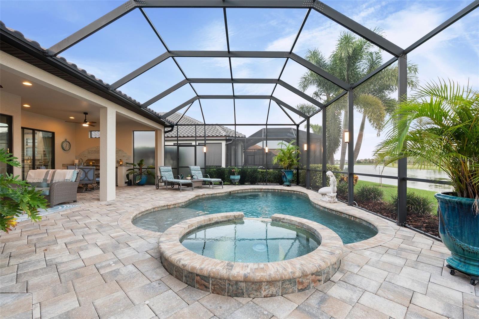 10414 WICKER PARK PL