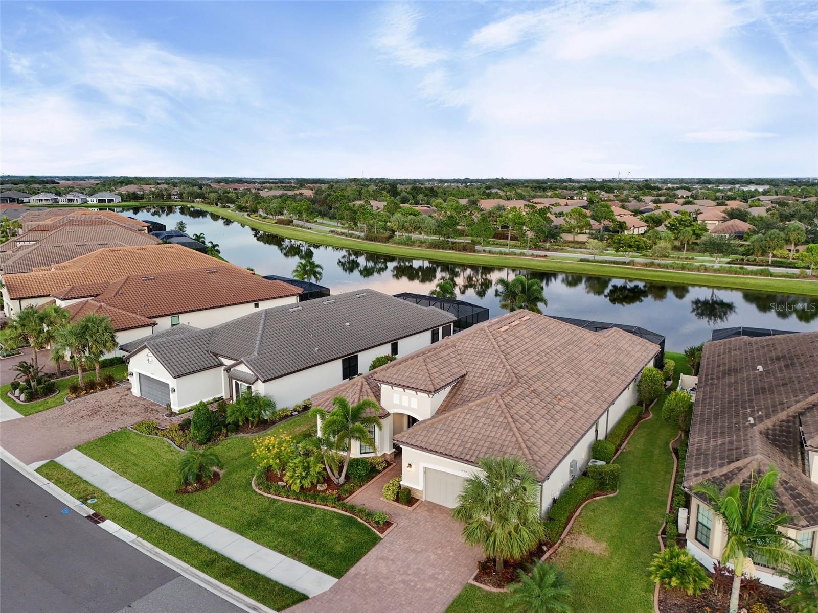 10414 WICKER PARK PL