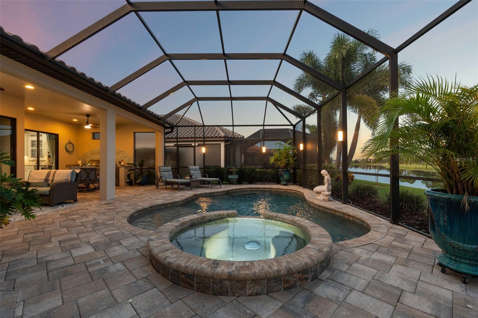 10414 WICKER PARK PL