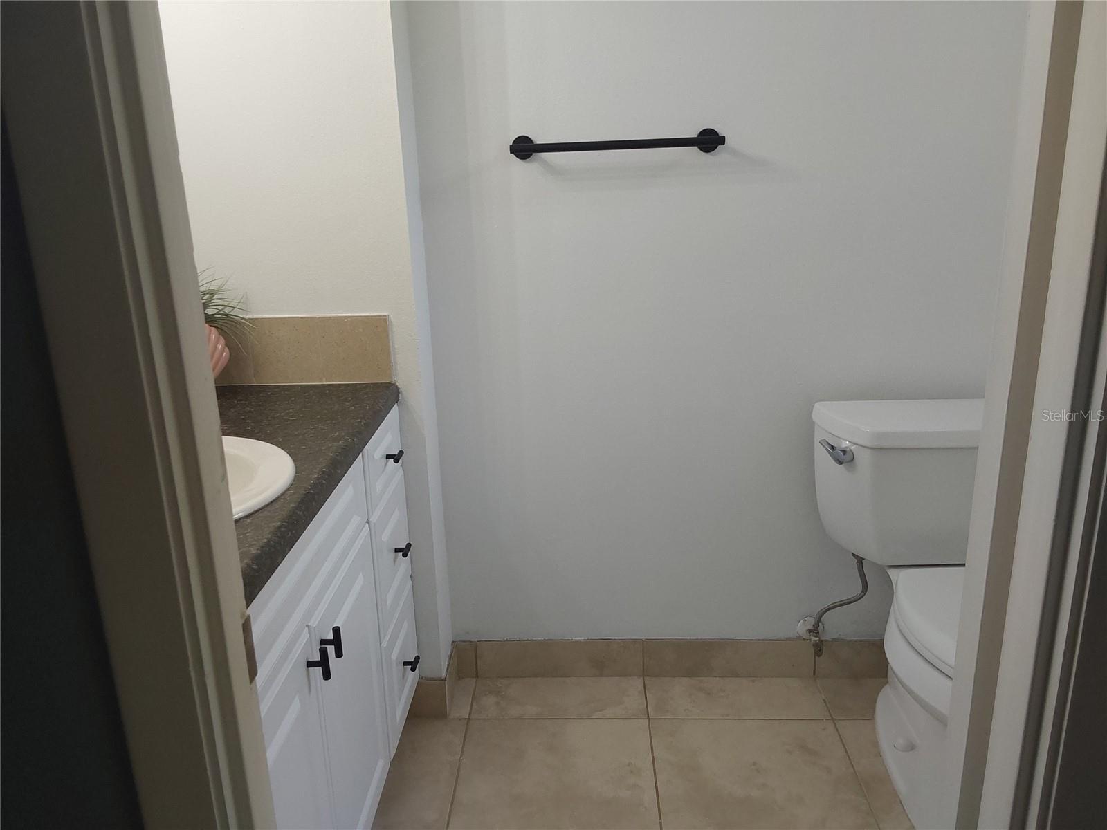 4210 IRONWOOD CIR #107J