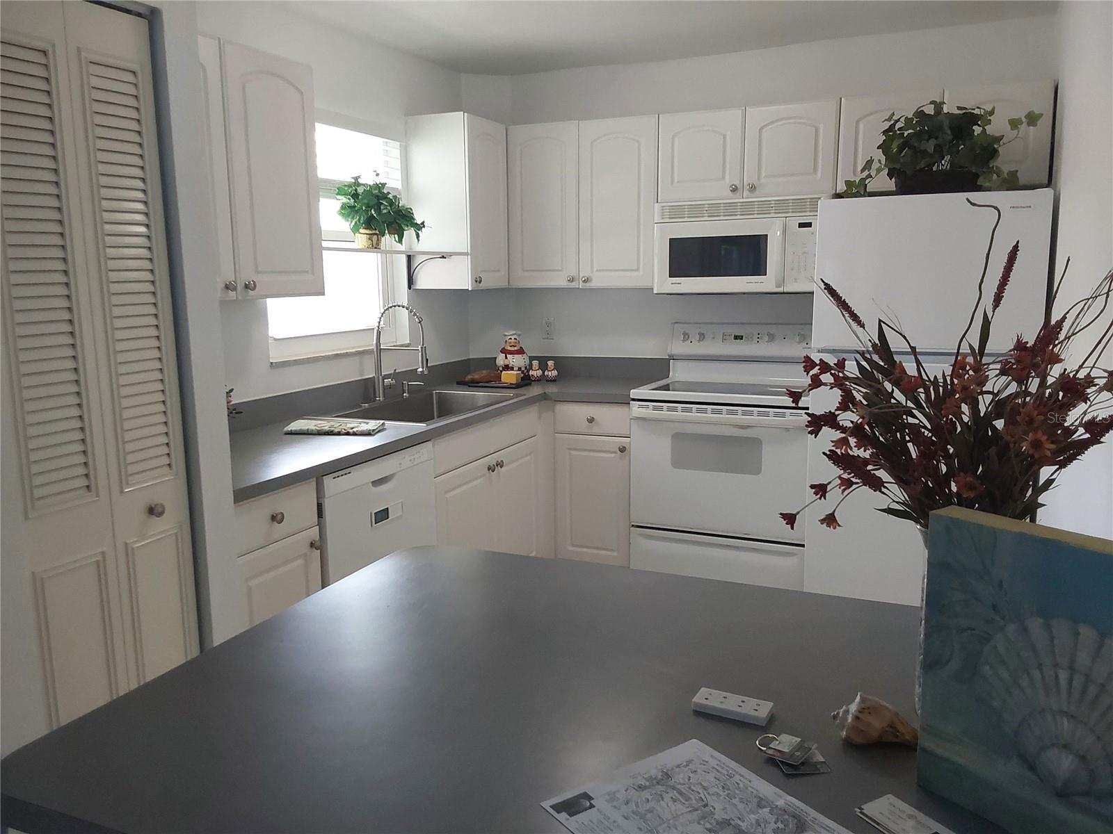 4210 IRONWOOD CIR #107J